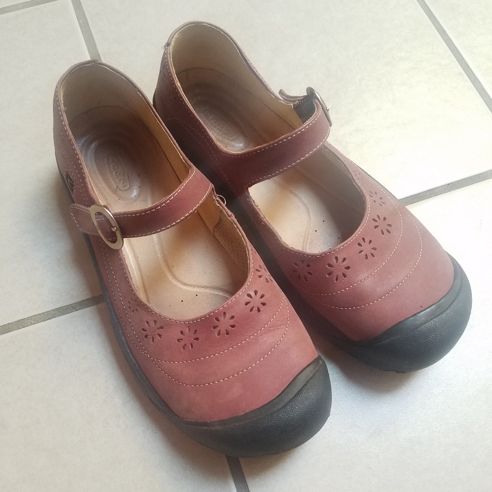 10.5 keen mary janes